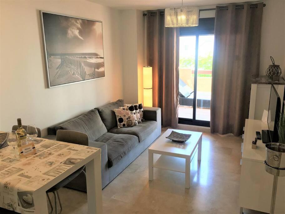 Modern 1 Bedroom Apartment, In La Cala De Mijas Extérieur photo